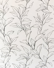 Load image into Gallery viewer, Cecile Floral Print Wallpaper
