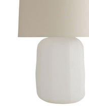 Load image into Gallery viewer, Frio Table Lamp

