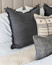 Load image into Gallery viewer, Zali Pillow Cover
