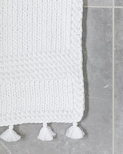 Load image into Gallery viewer, Wellings Woven Bath Mat
